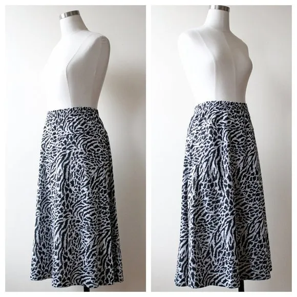 1980s Light Gray &amp; Black Zebra Animal Print Stretch Skirt | Vintage | 80s | VTG