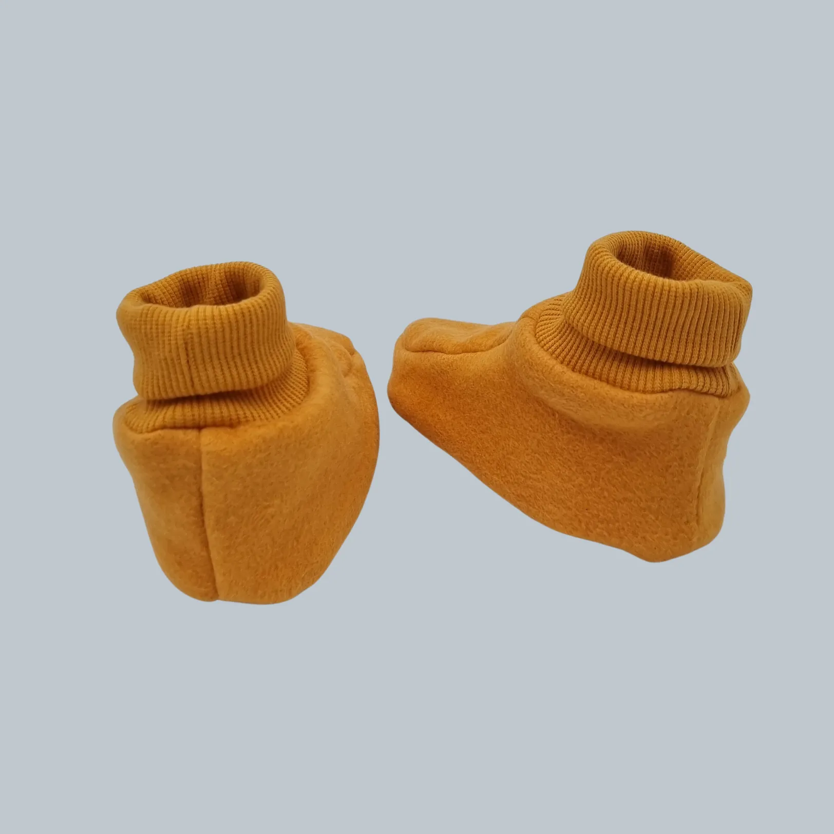 Adventurer Organic Fleece Booties Orange