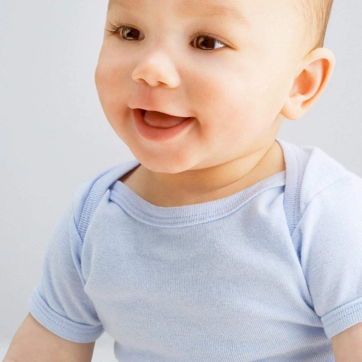 Bambini 8 Pc Boys Layette Baby Clothes Set (NB,S,M,L)