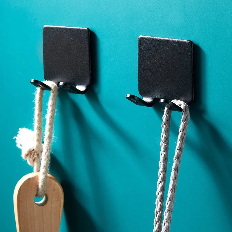 Black & Chic Metal Holder