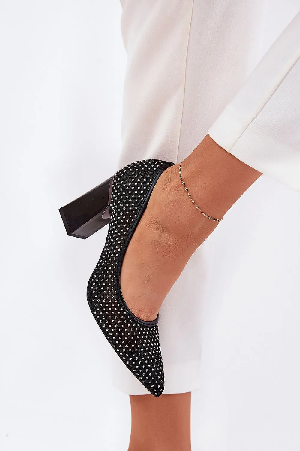 Block heel pumps