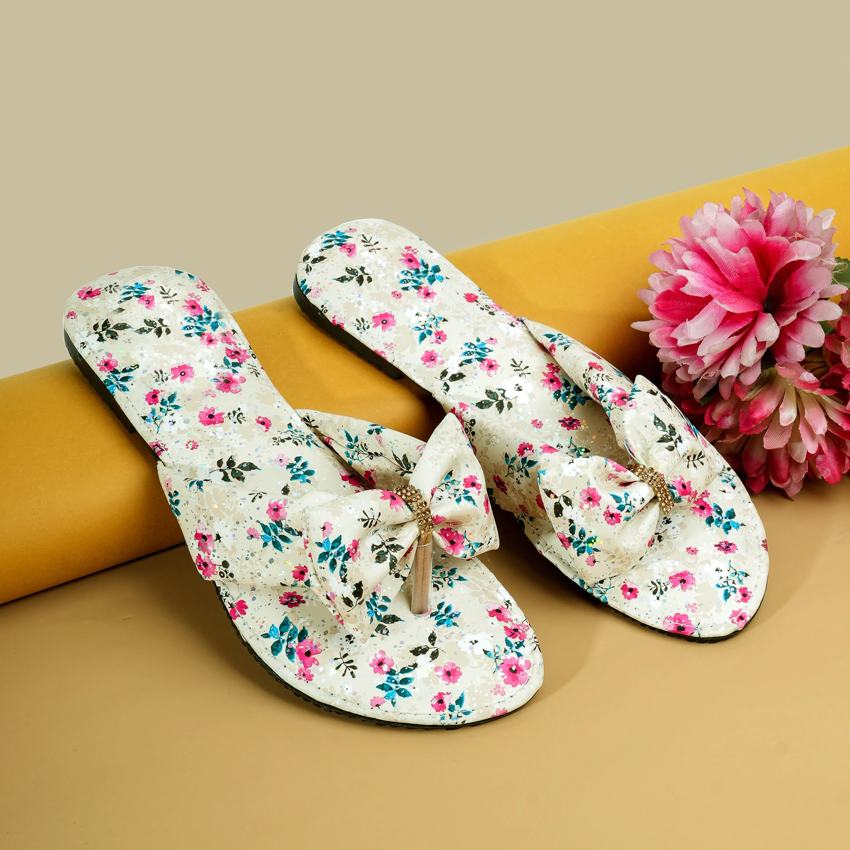 Blossom Bow Flat - Beige