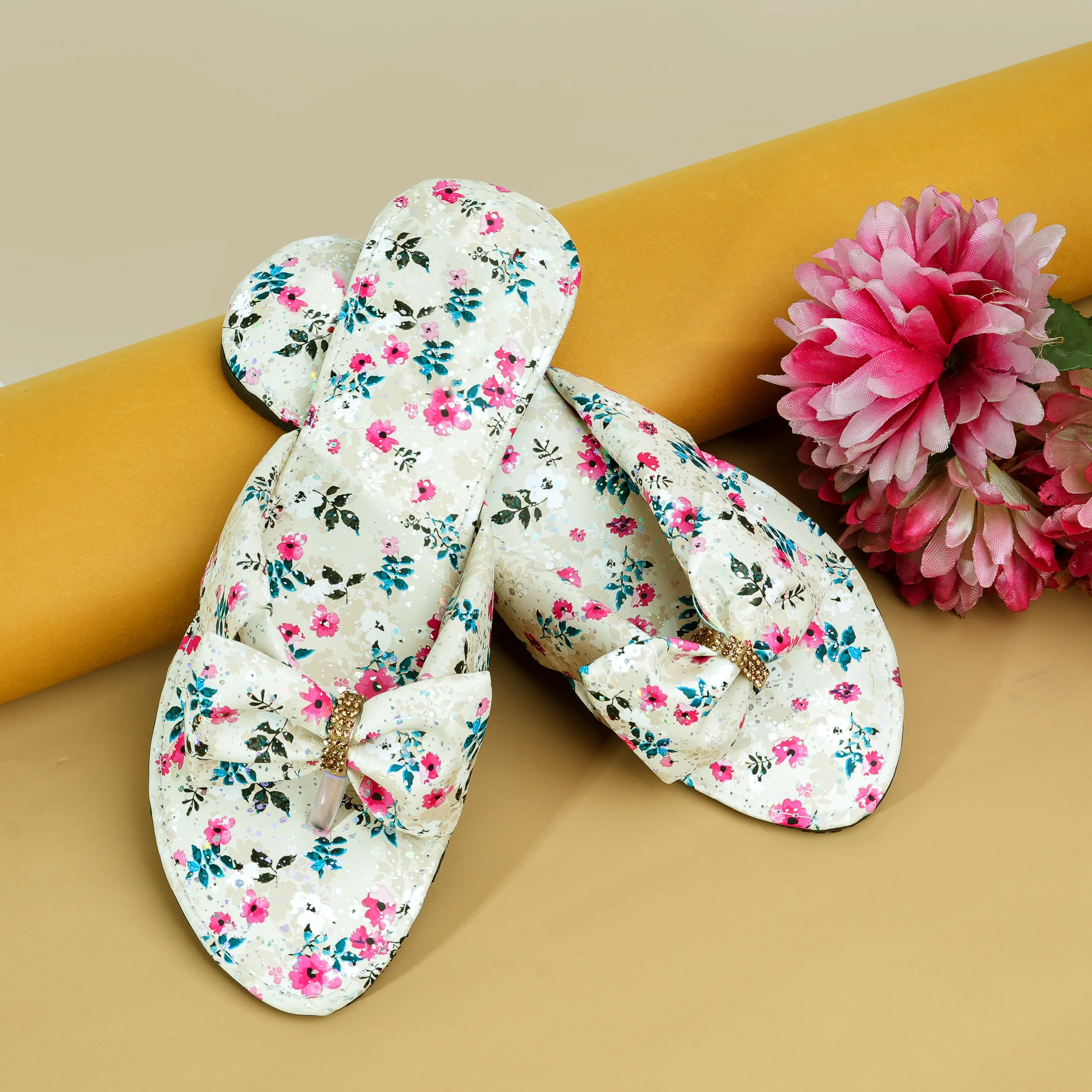 Blossom Bow Flat - Beige