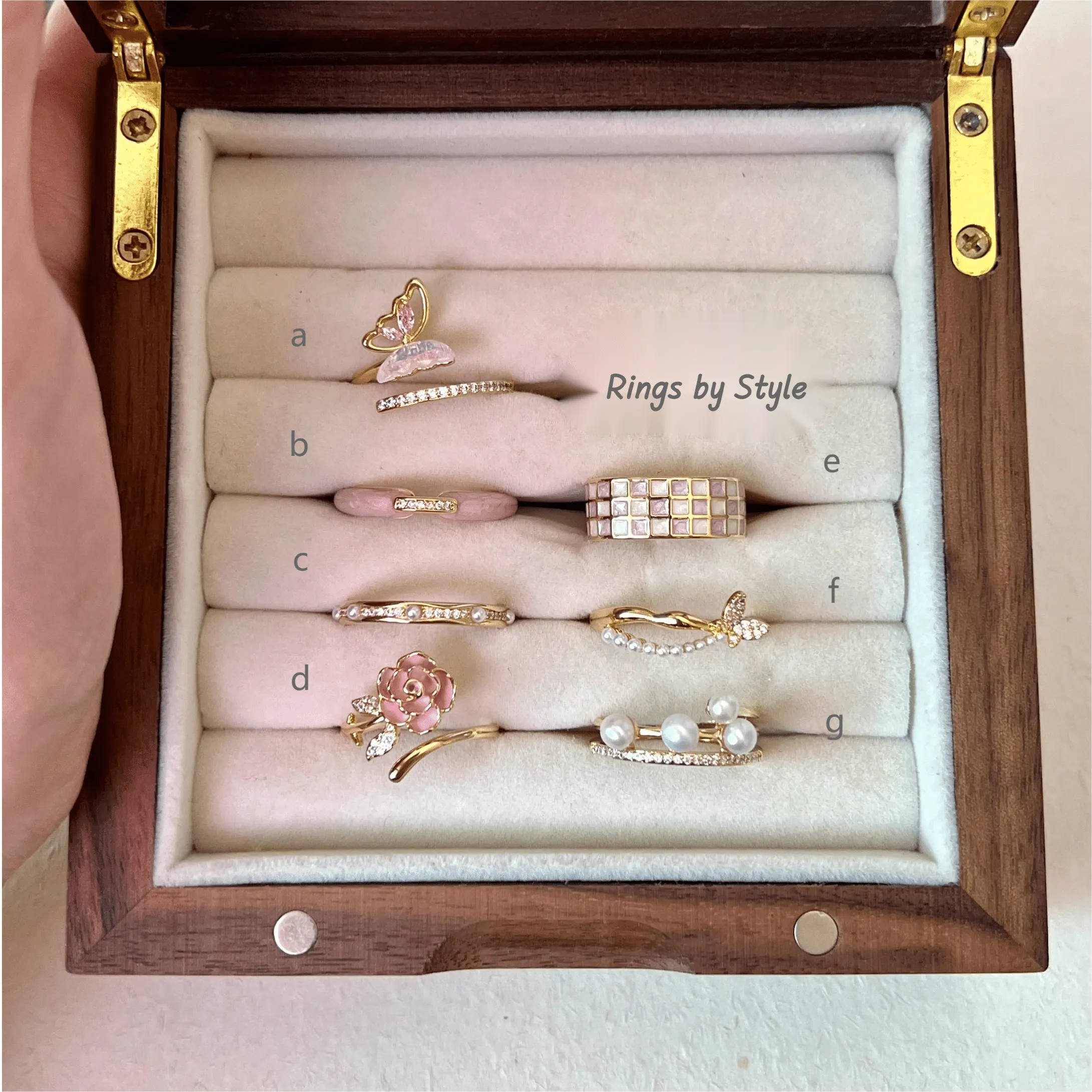 Chic Floral Butterfly Pearl Ring Set