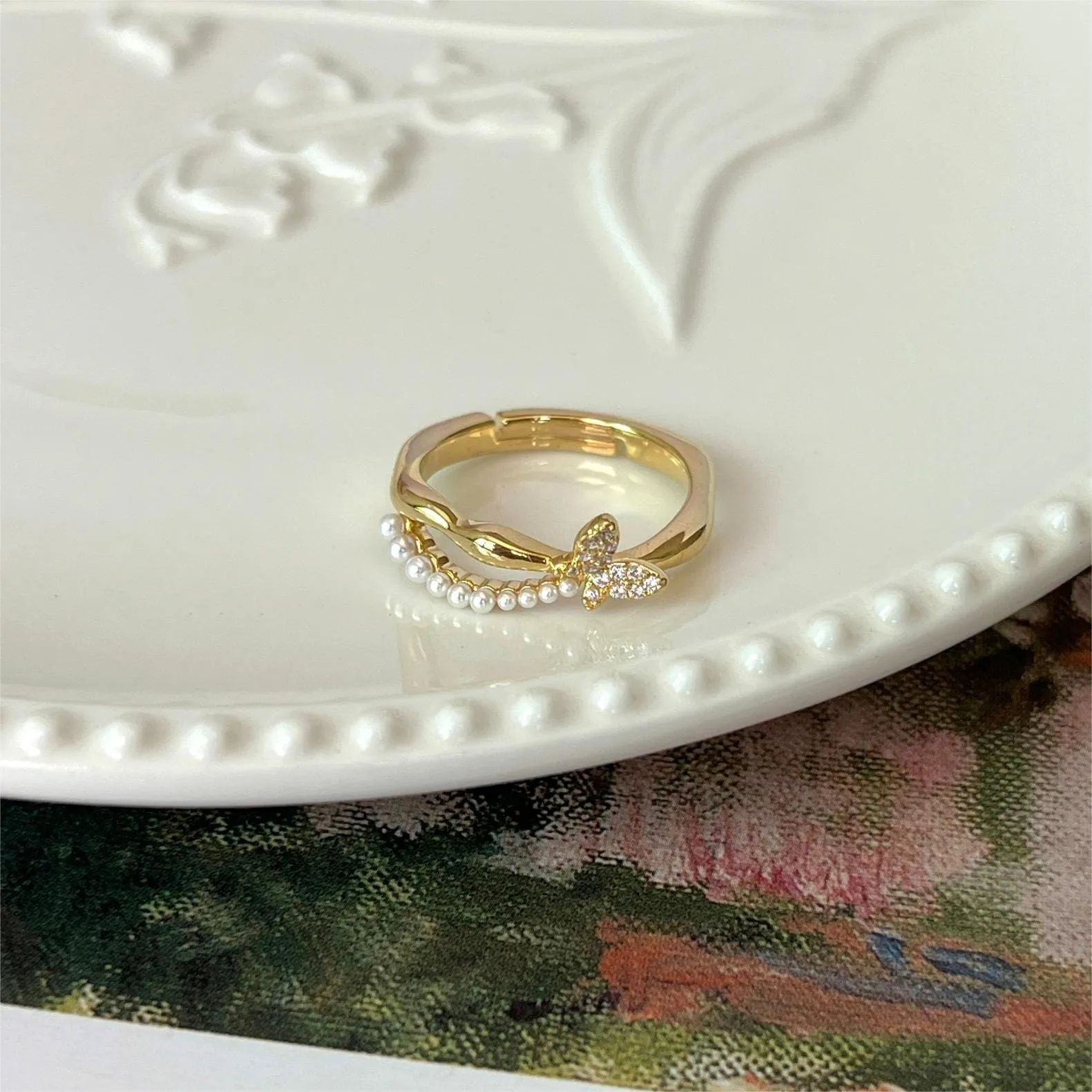 Chic Floral Butterfly Pearl Ring Set