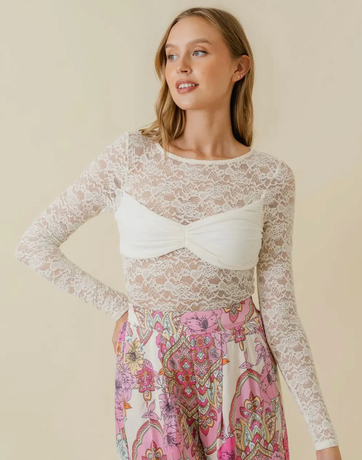 Chic Romantic Round Neckline Lace BODYSUIT