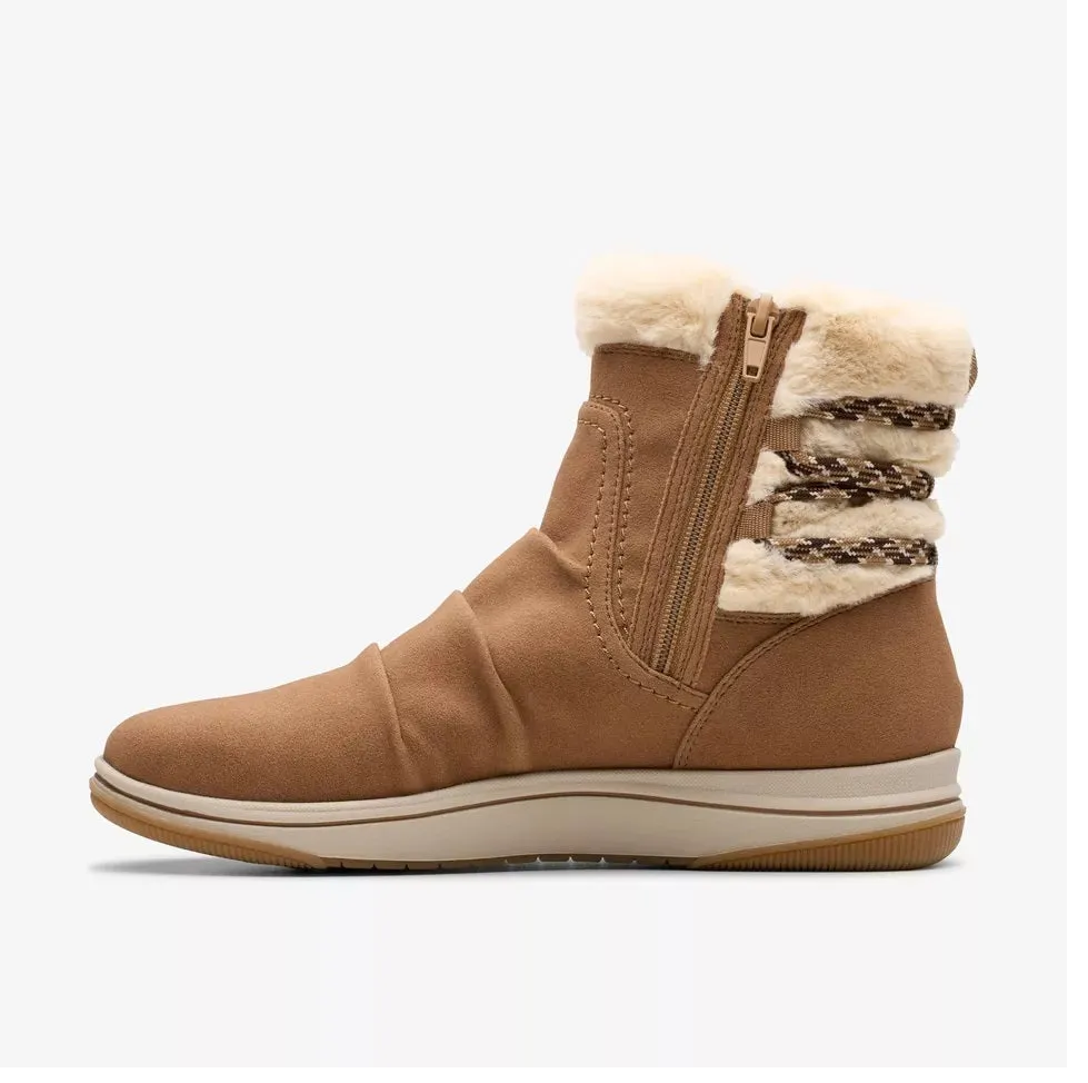 Clarks Women's Breeze Cozy Dark Sand 26179935