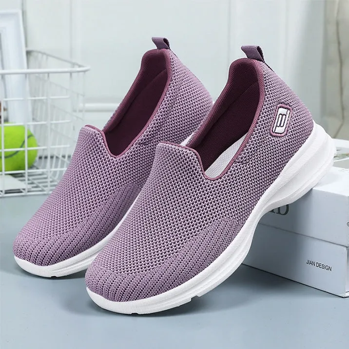 Classic Minimalist Lightweight Slip-On Sneakers with Label Detailing