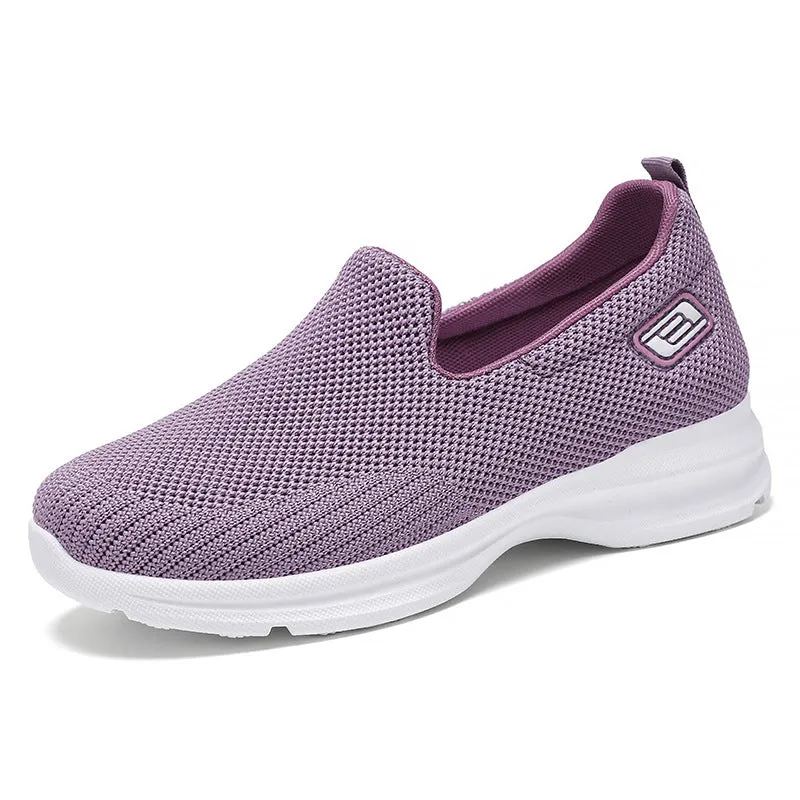 Classic Minimalist Lightweight Slip-On Sneakers with Label Detailing