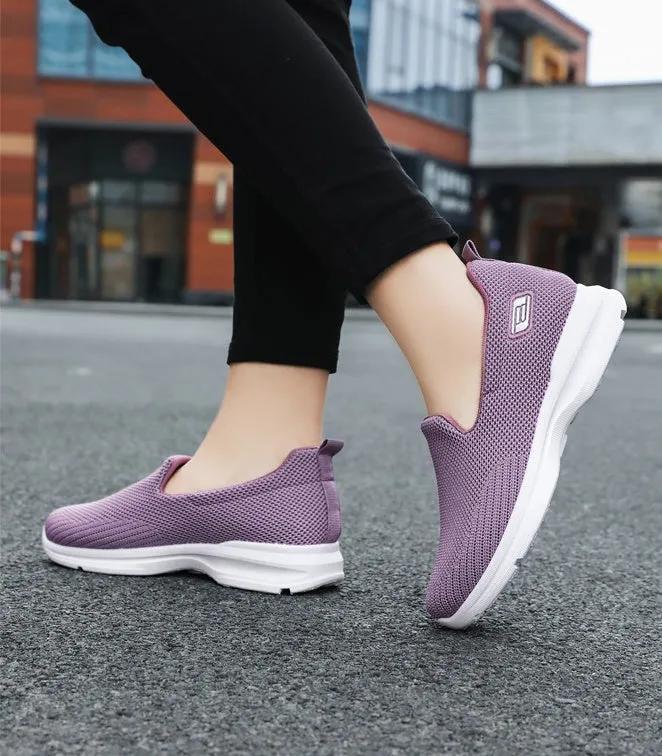 Classic Minimalist Lightweight Slip-On Sneakers with Label Detailing
