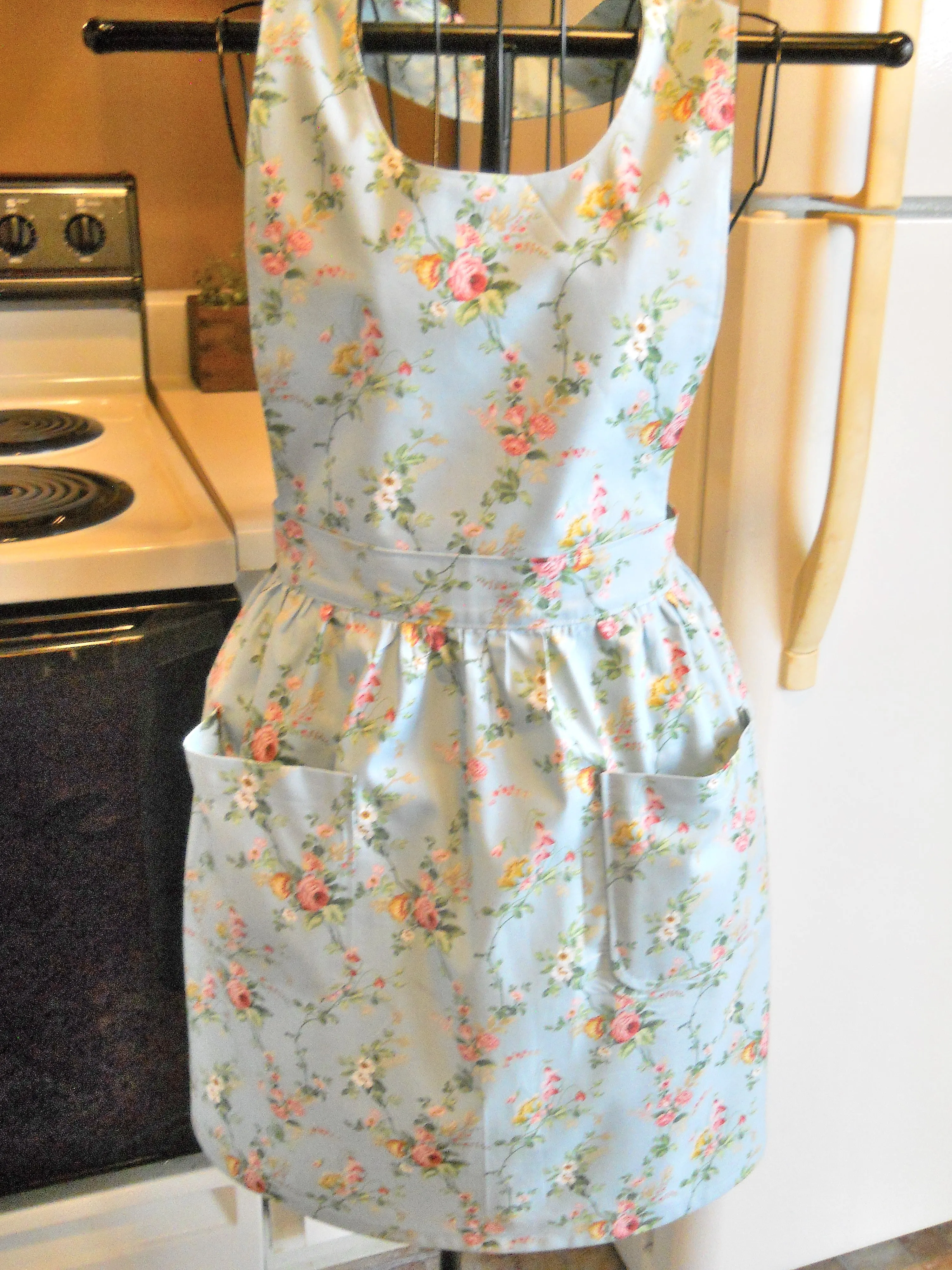Cottage Chic Aqua and Pink Vintage Style Full Apron size Medium