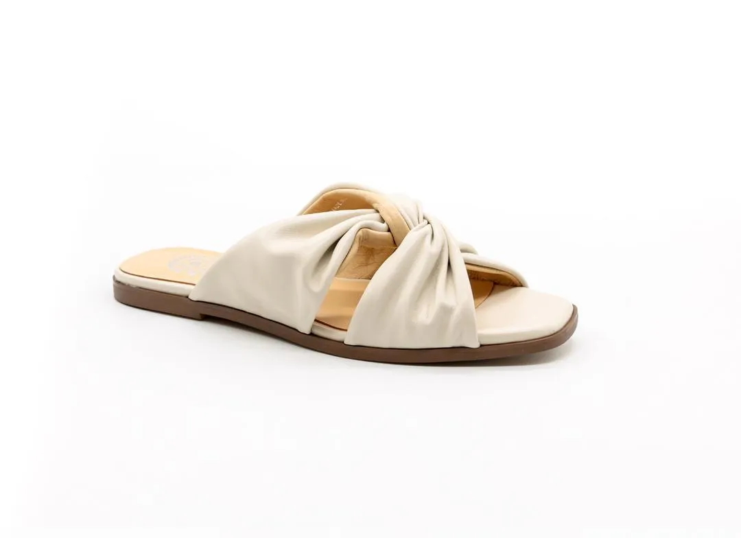 DEA – Off white