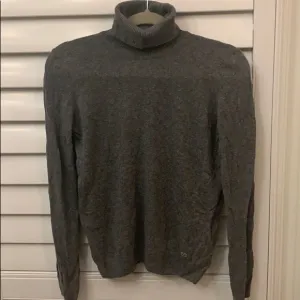 Escada turtle neck sweater