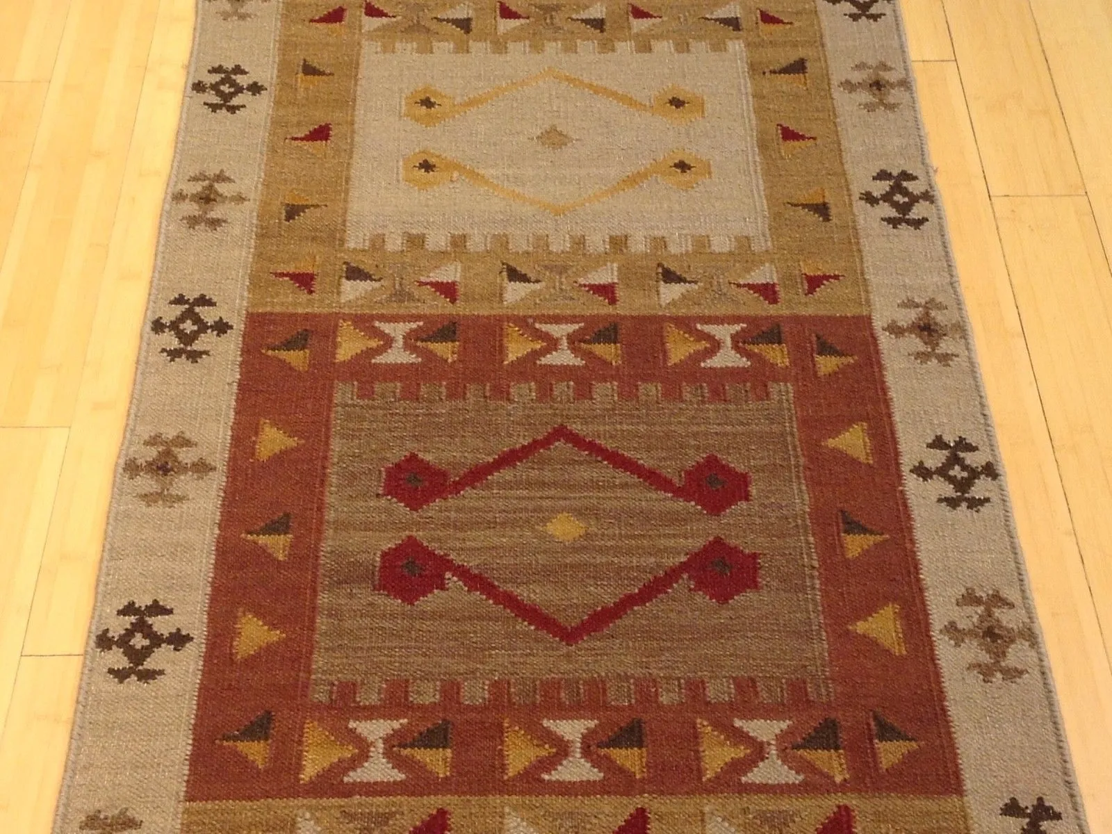 Hand-Woven Indo Durrie Tribal Design Handmade 100% Wool (Size 2.6 X 11.9) Brral-5052