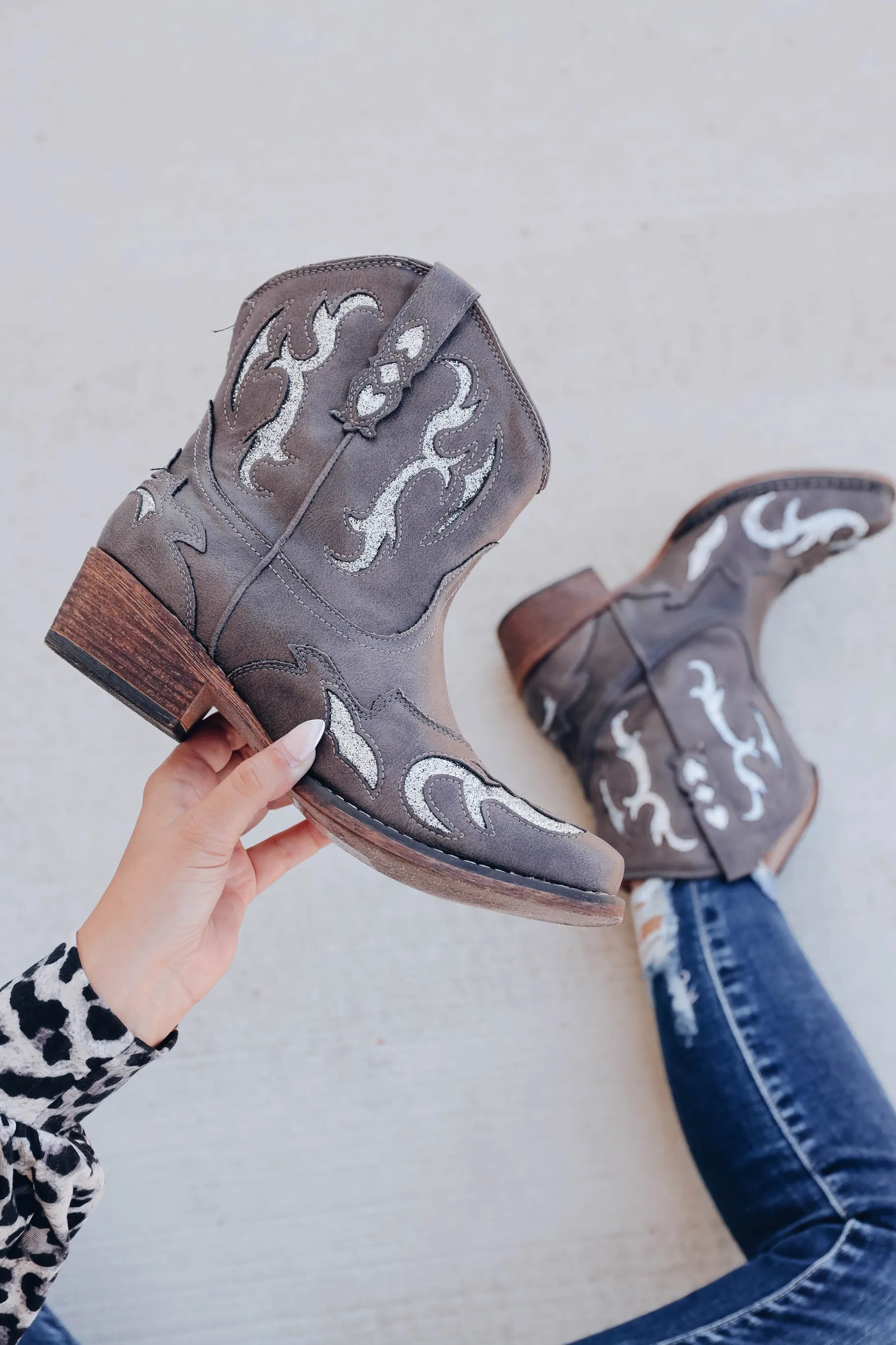 Kaylee Ankle Bootie - Black