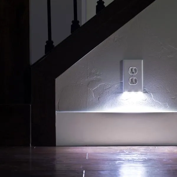 LED Wall-Outlet Coverplate With Built-In Light Sensor - No Batteries Required!
