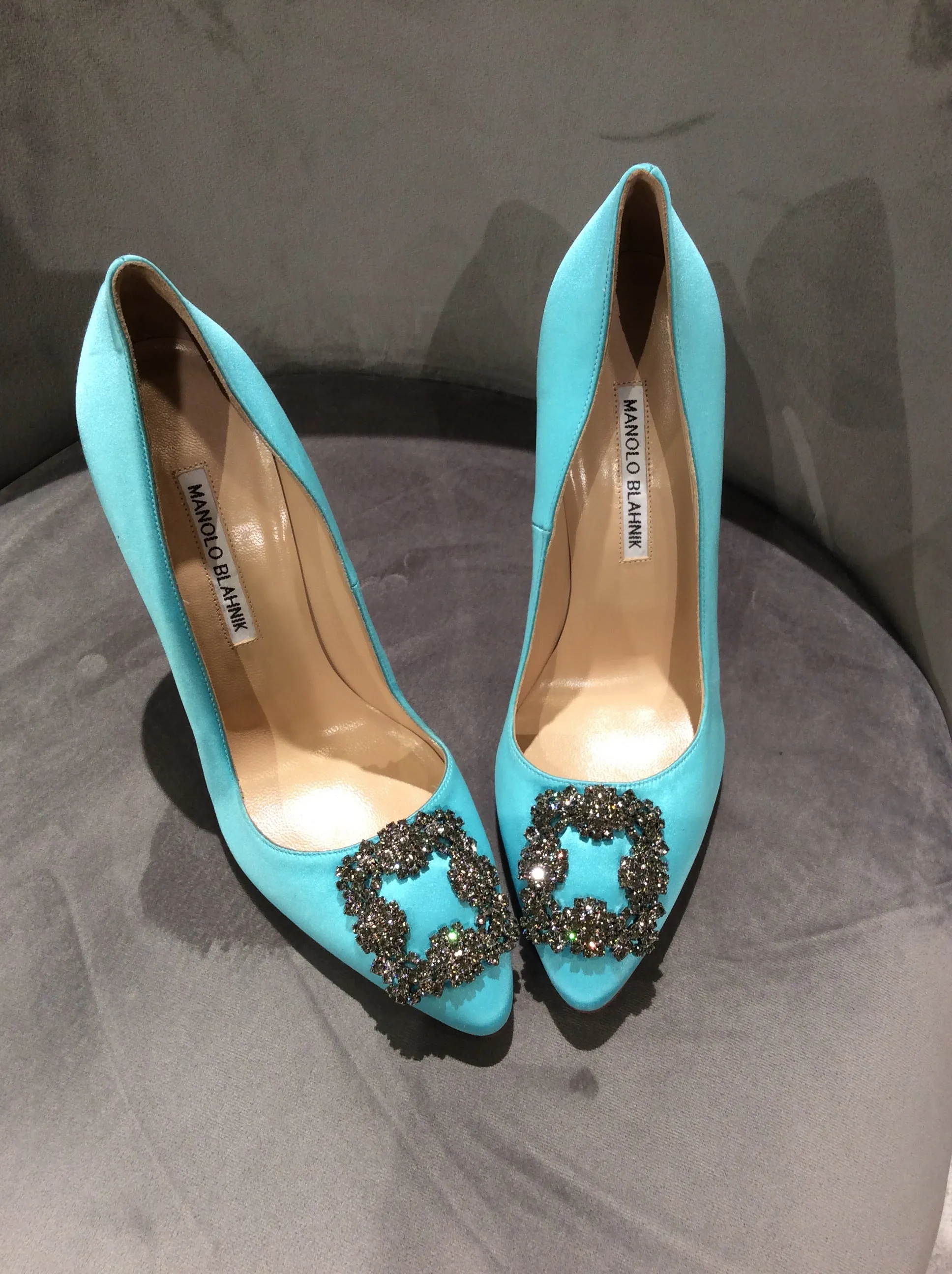 Manolo Blahnik Hangisi Light Blue Satin Jewel Buckle Pumps Size 9/39