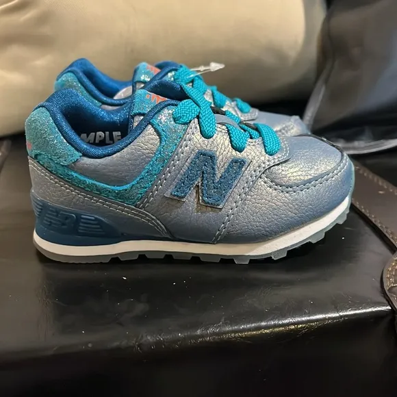 New Balance KL574M8I 574 shoes sneakers new Toddlers Size 5