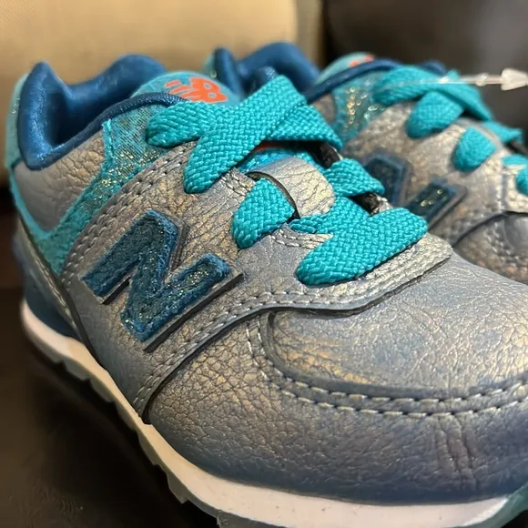 New Balance KL574M8I 574 shoes sneakers new Toddlers Size 5