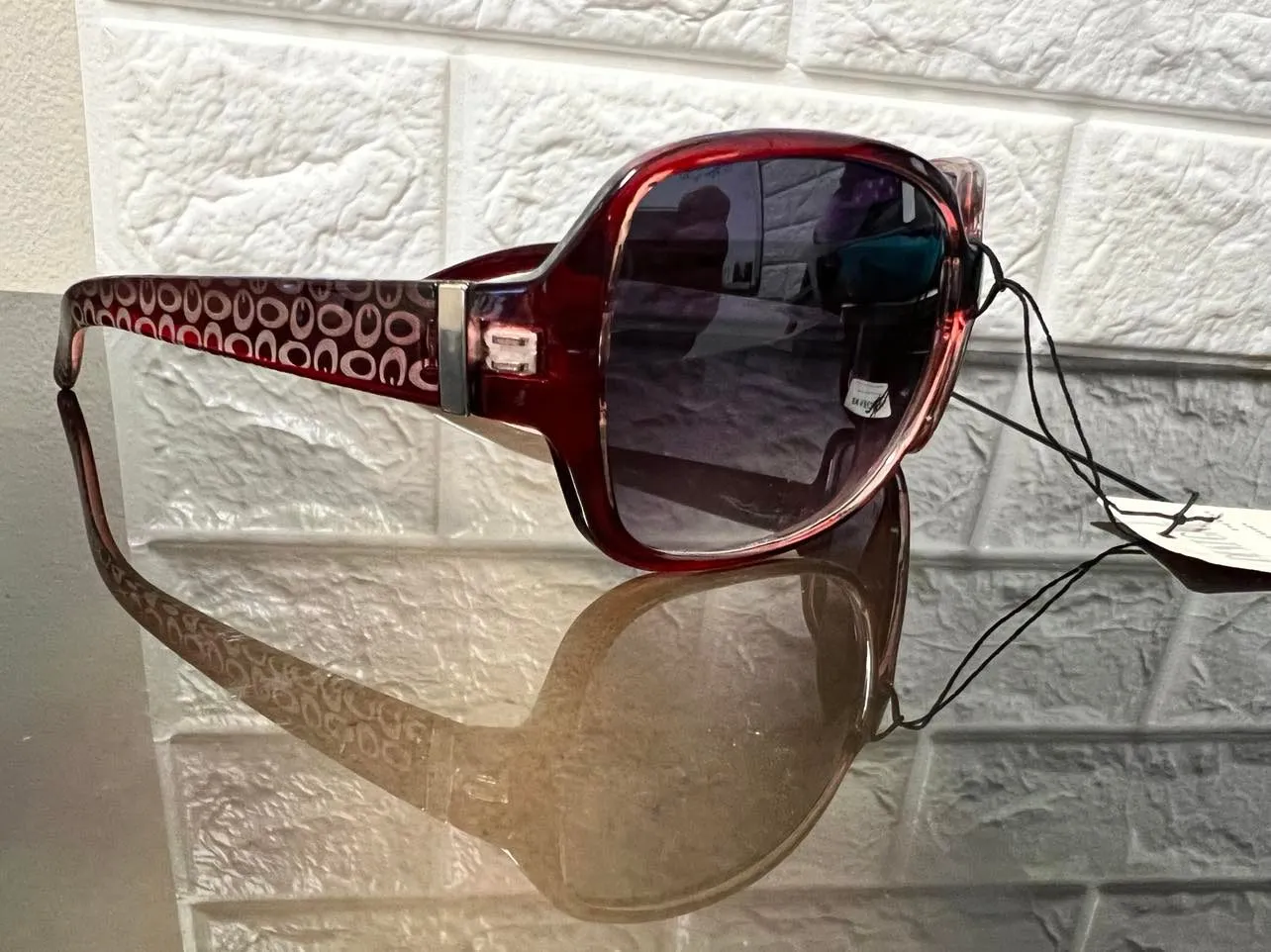 New Designer Rep. Sunglasses, 400 UV Protection! Stylish Gradient Lenses! 8411