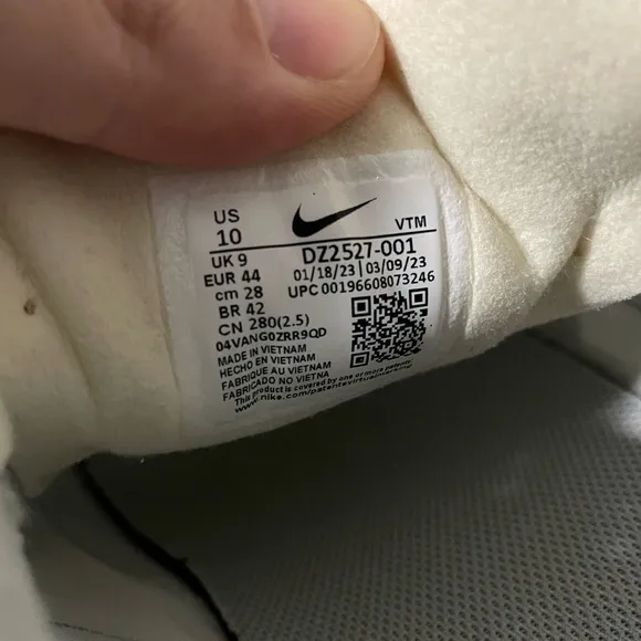 Nike Waffle One SE Split Men’s Sneakers