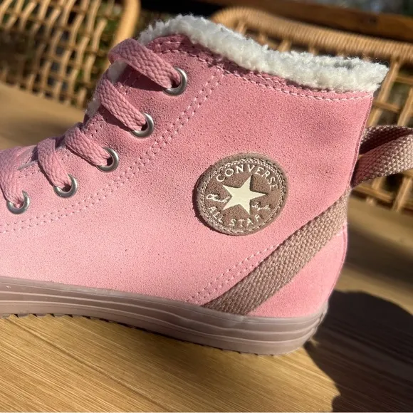 NWOB CONVERSE All Star TIME FOR THE WARM UP Pink SUEDE Sherpa High Tops US Sz 5