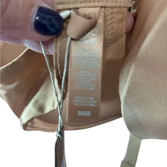 NWT SKIMS Padded No Wires Tan Bra 36 DD