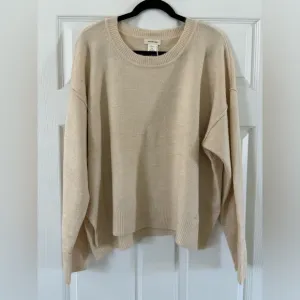 NWT Women's Max Studio Cream Sweater