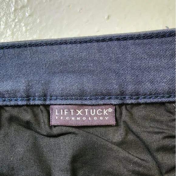 NYDJ Relaxed Bermuda Shorts Oxford Navy 12 NEW
