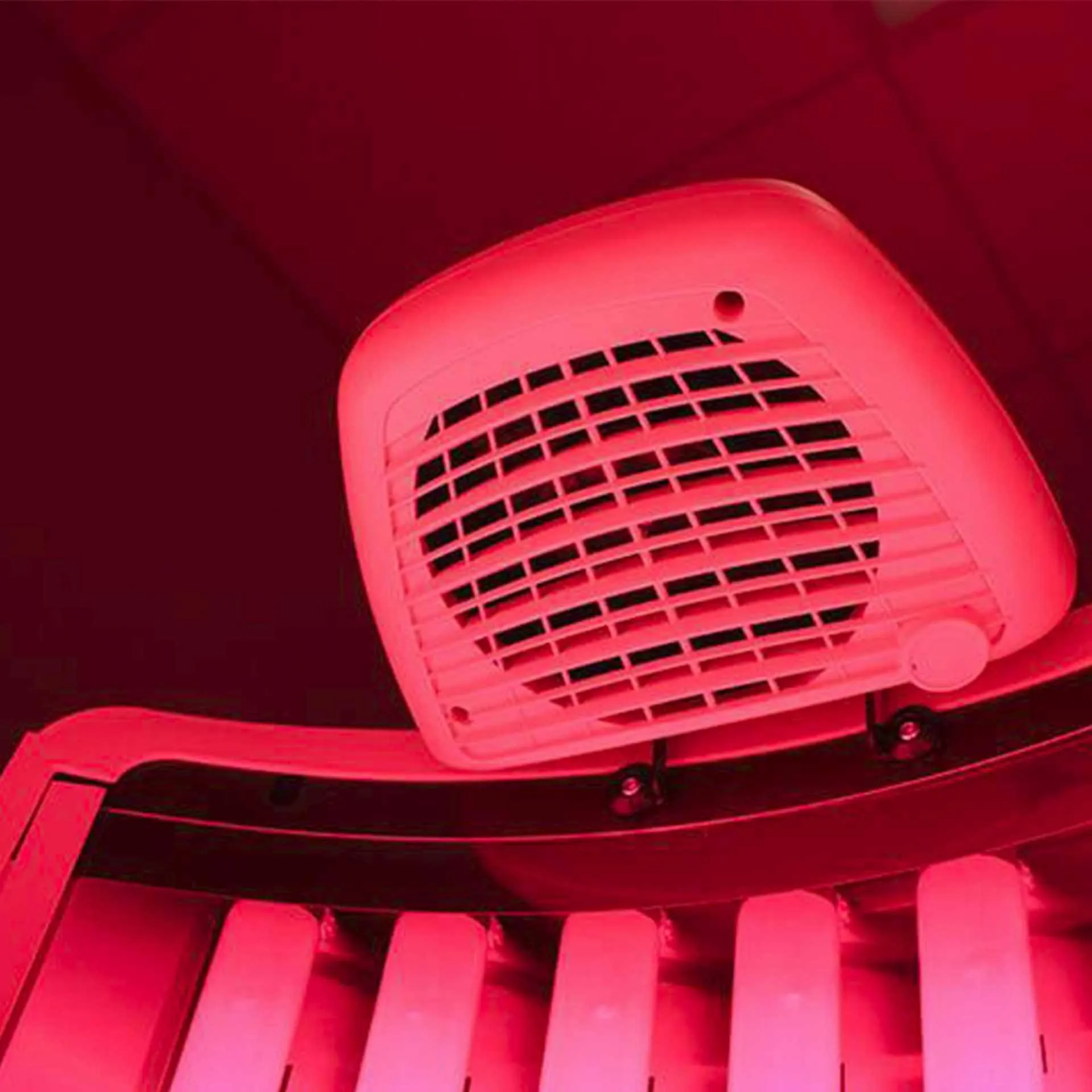 ProSun RenuvaSkin S420 Stand-Up Red Light System