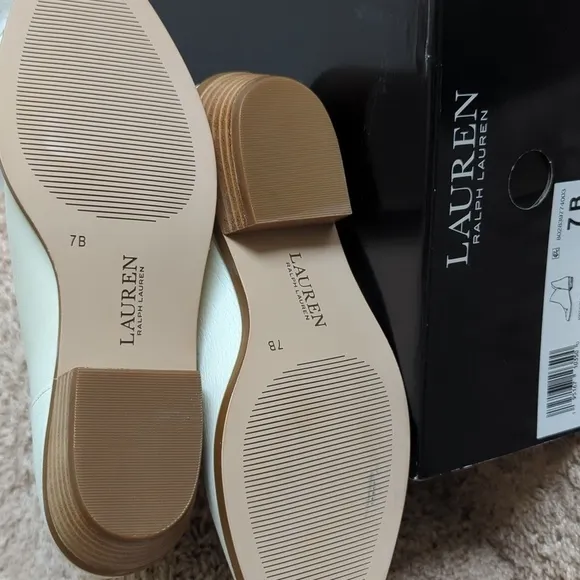 Ralph Lauren ankle booties women’s white leather Sz 7B and 5B.