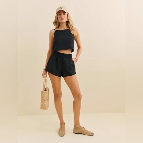 Reformation Mila 100% Linen Pull On Relaxed Short in Black size M