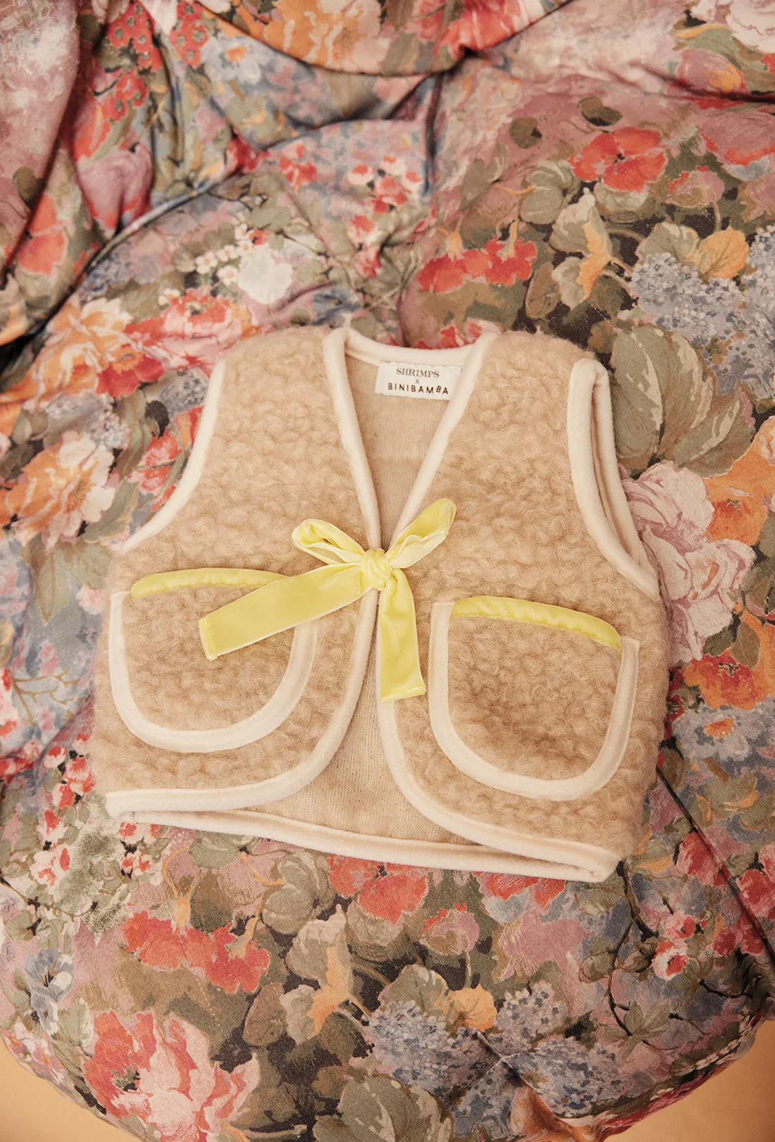 SHRIMPS X BINI BOW SNUGGLEVEST
