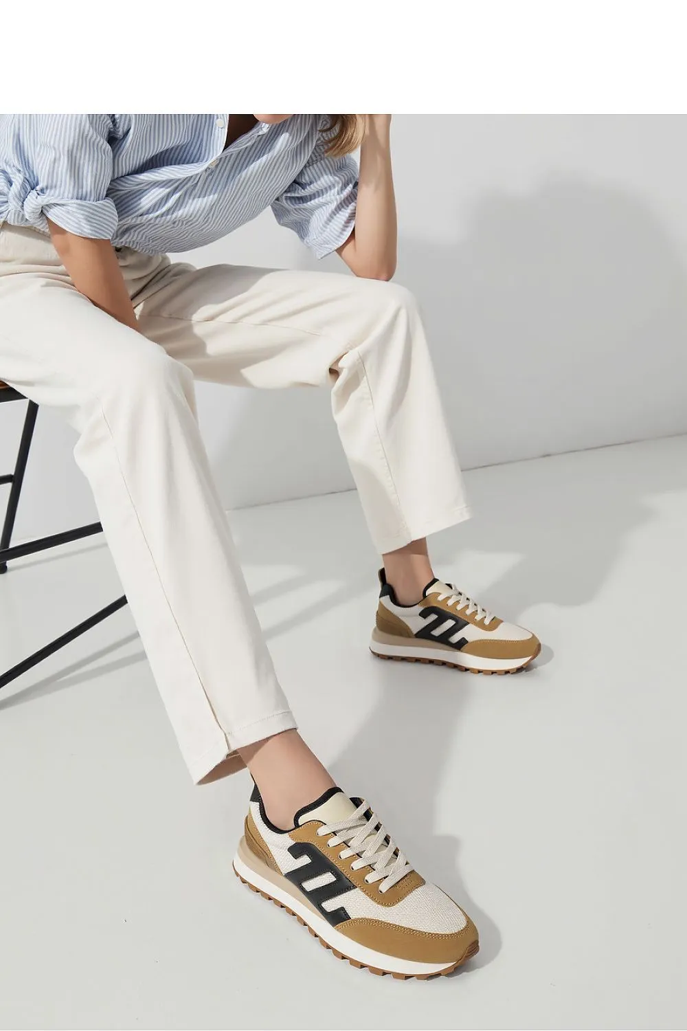 Sport Shoes Inello