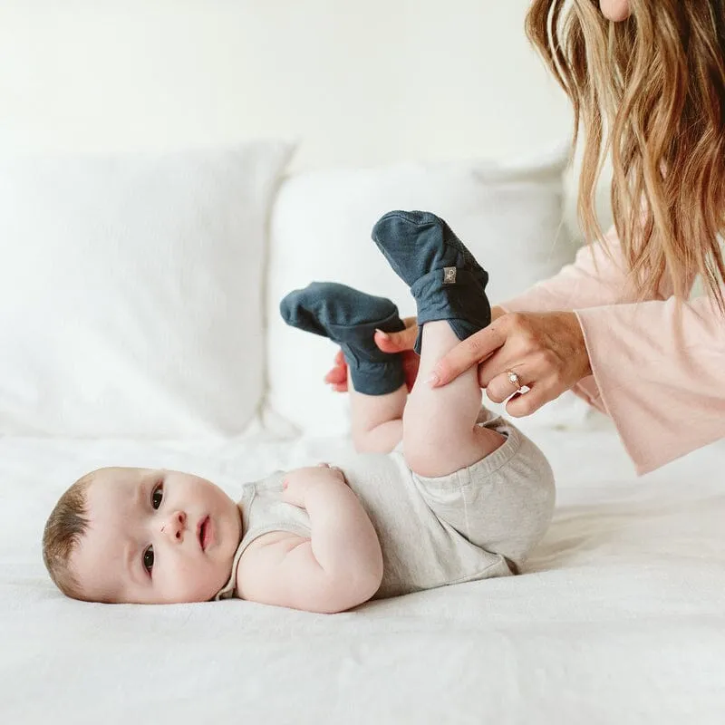 Stay-on Baby Booties, Midnight