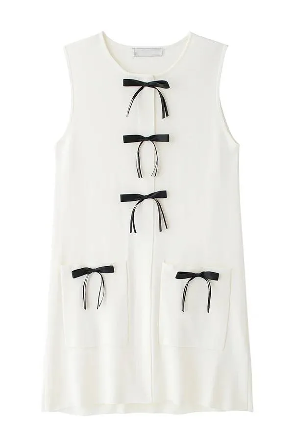 Stylish Contrasting Bow-embellished Pocket Knit Mini Dress