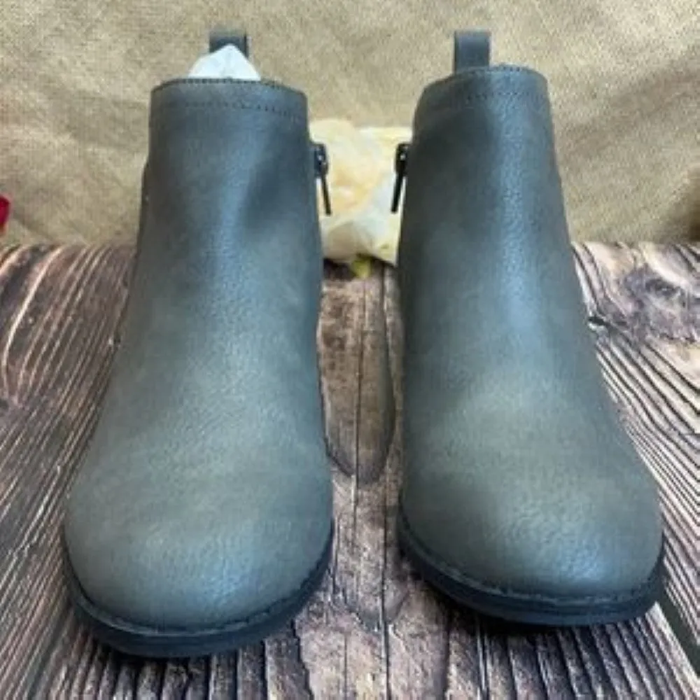 Sun   Stone Gray Cadee Ankle Booties 10