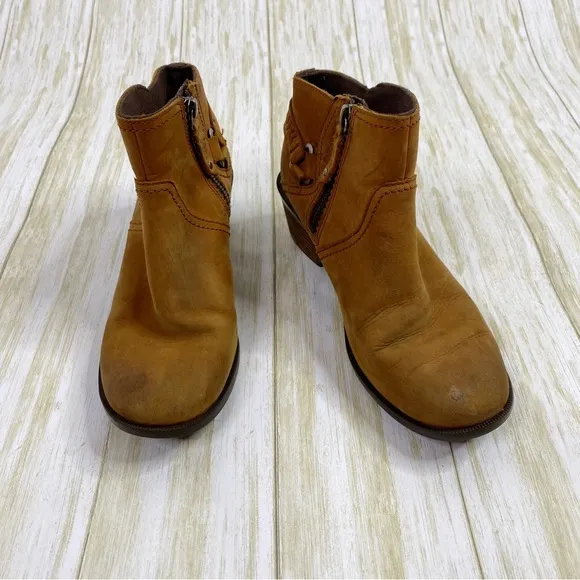 Teva Foxy Tan Brown Waterproof Leather Ankle Booties