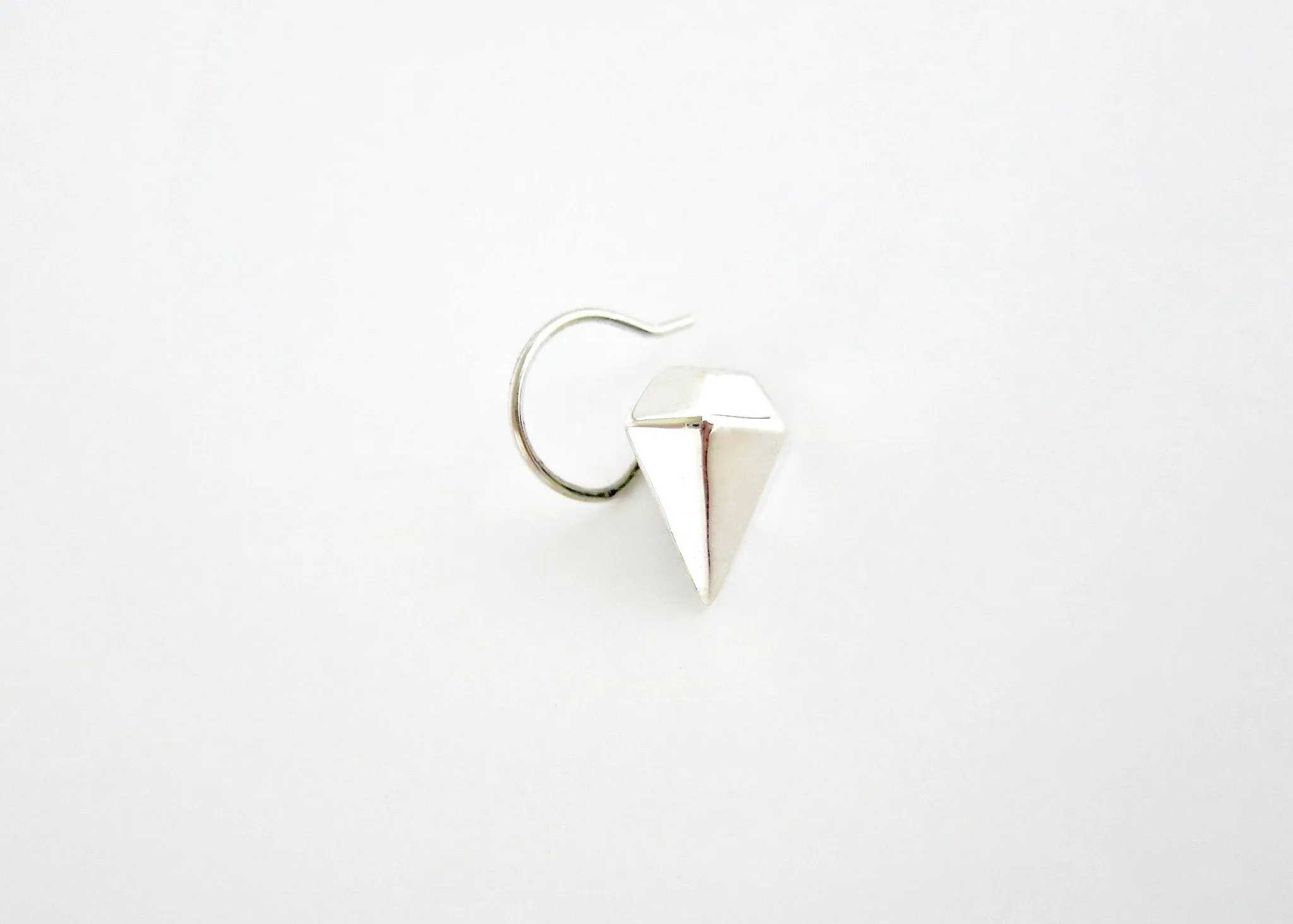 Unique, faceted diamond-shape nose pin