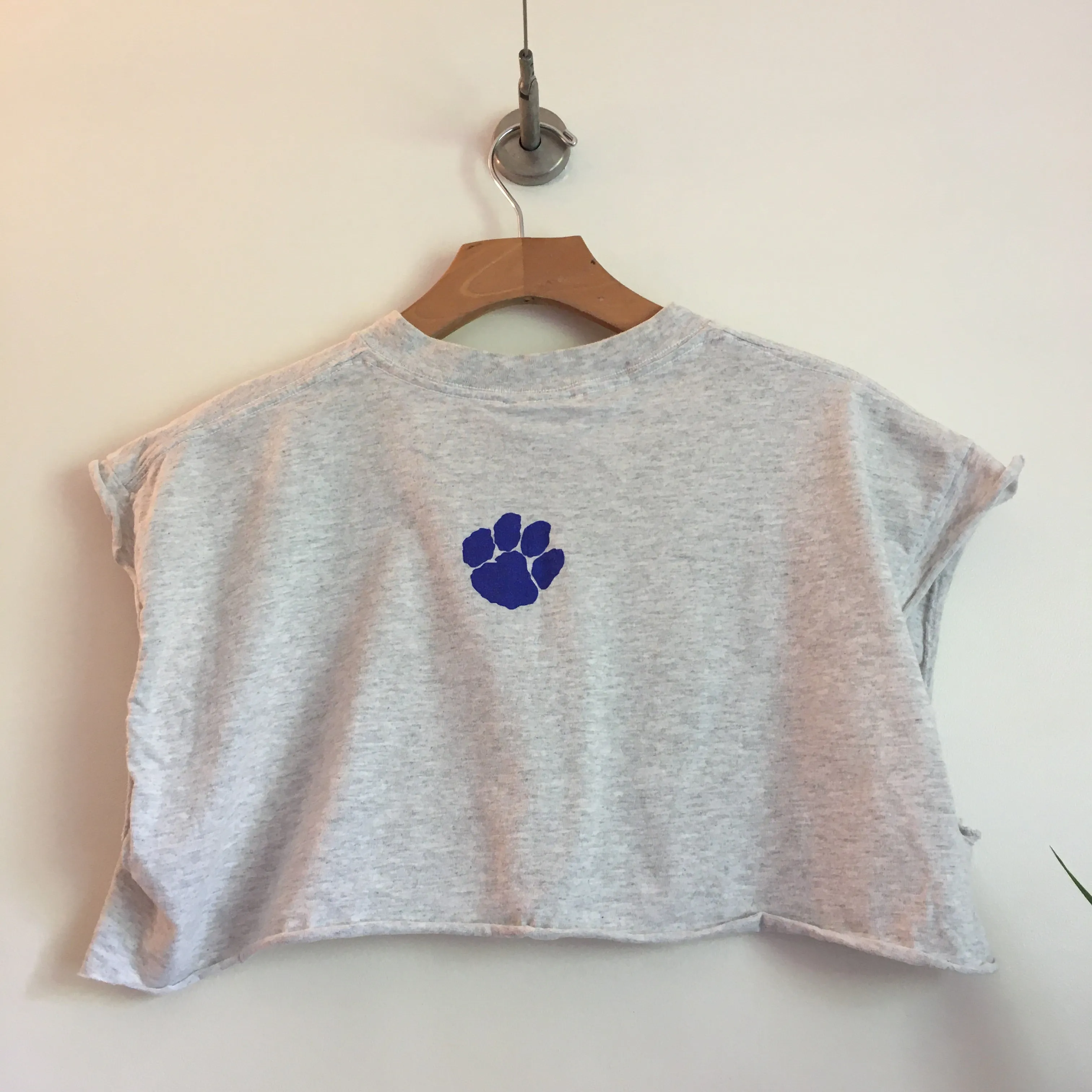 Vintage 80s 90s crew neck Panther crop top tee // One Size