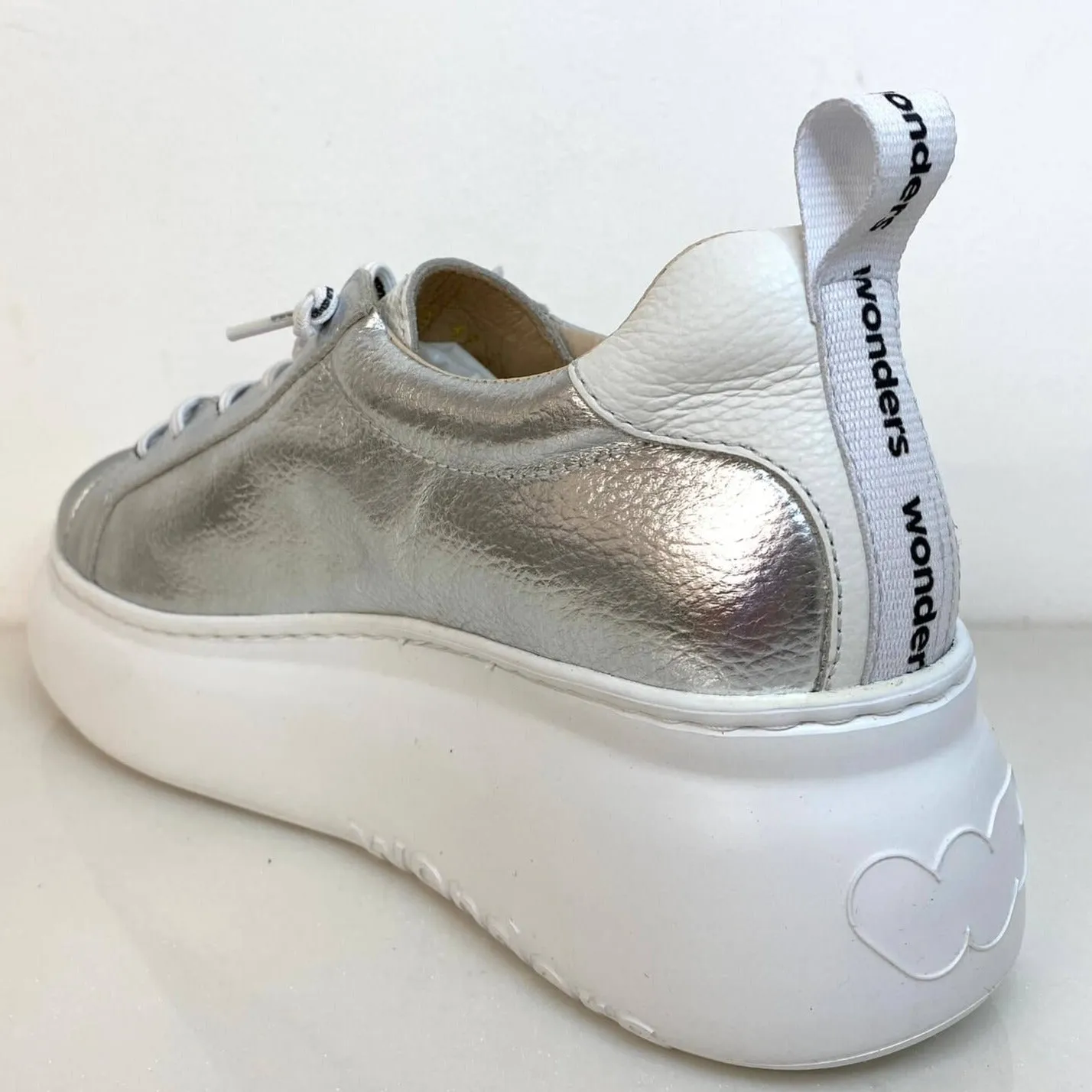 Wonders Silver Leather Brand Lace Sneakers